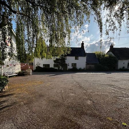 Notley Arms Inn Exmoor National Park Elworthy 外观 照片